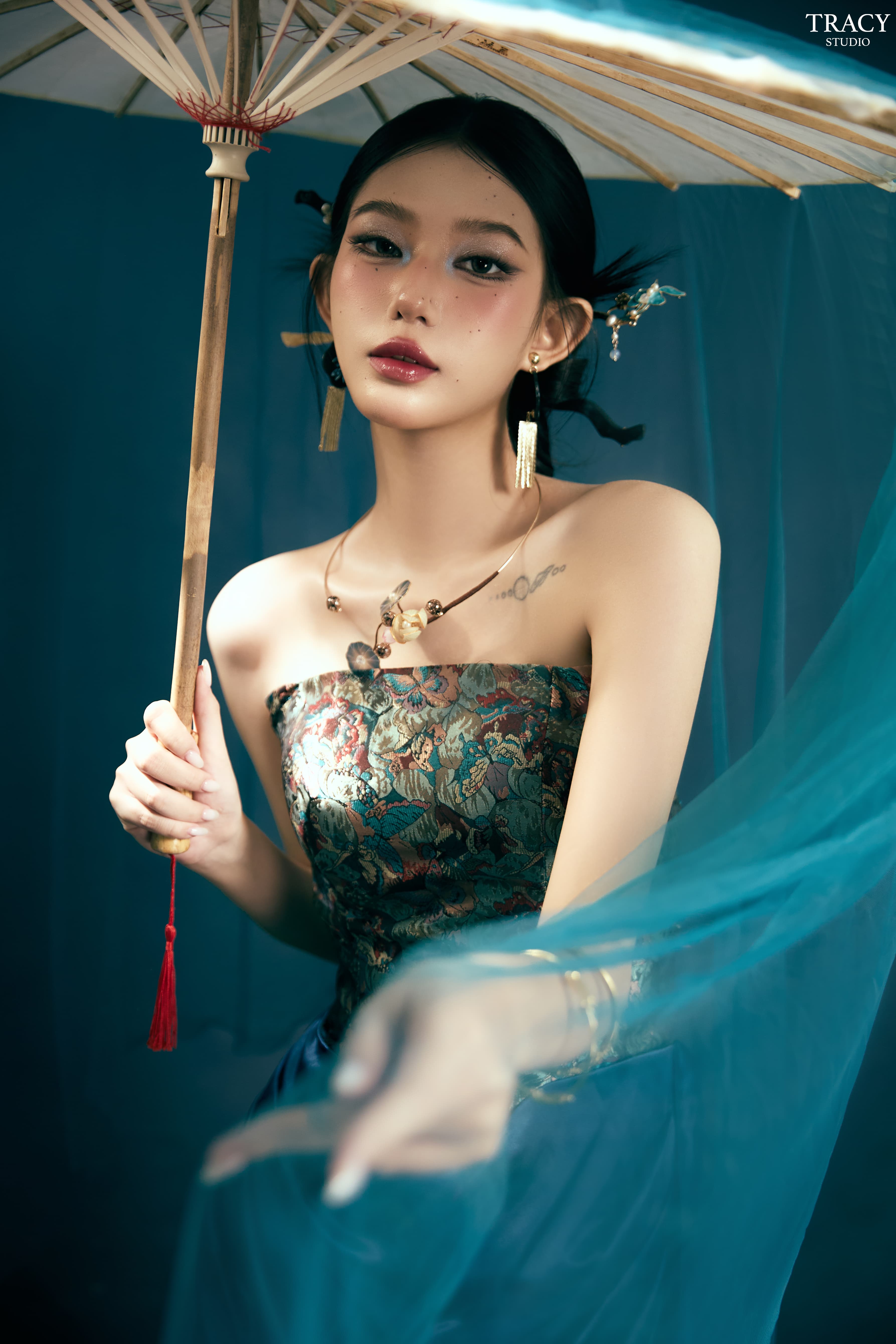 frontend/img/gallery/anh-tet-yem-ao-dai/tracy-studio-chup-yem-lam-diep (4).jpg